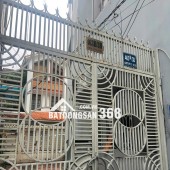 Bán nhà chính chủ quận 10